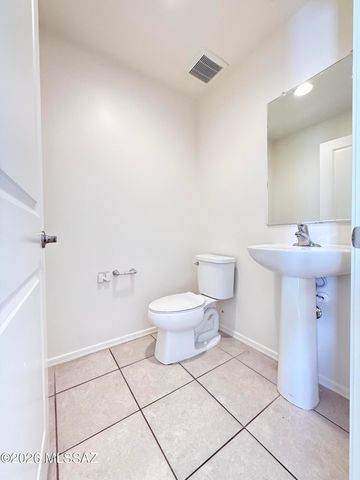 14041 E Red Pine Place, Vail, AZ 85641