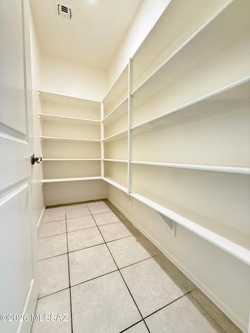 14041 E Red Pine Place, Vail, AZ 85641