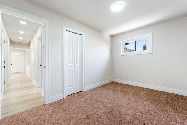 22821 Harmon Street, St. Clair Shores, MI 48080