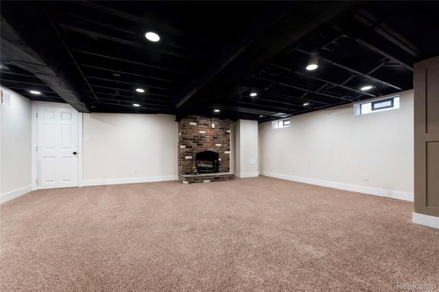 22821 Harmon Street, St. Clair Shores, MI 48080