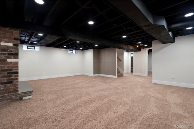 22821 Harmon Street, St. Clair Shores, MI 48080