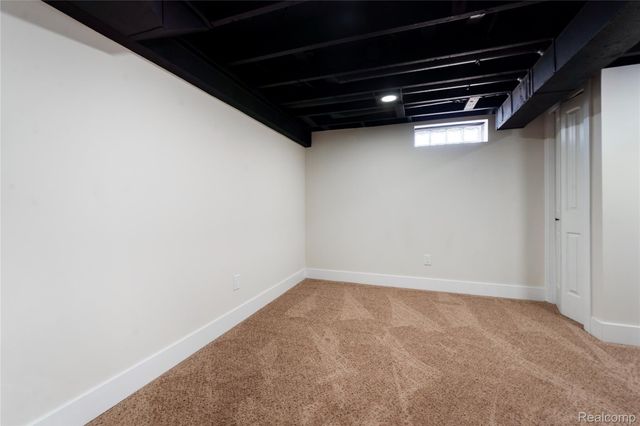 22821 Harmon Street, St. Clair Shores, MI 48080