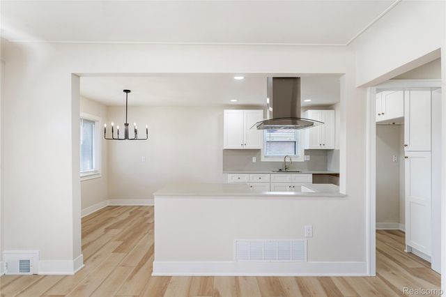 22821 Harmon Street, St. Clair Shores, MI 48080