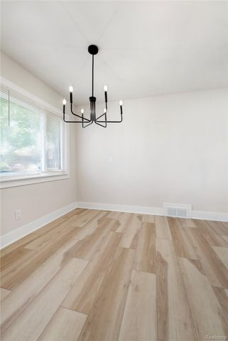 22821 Harmon Street, St. Clair Shores, MI 48080