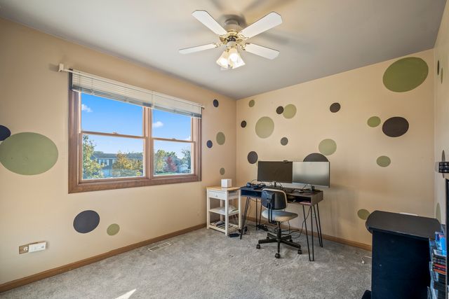 7558 W Hawthorne Lane, Frankfort, IL 60423