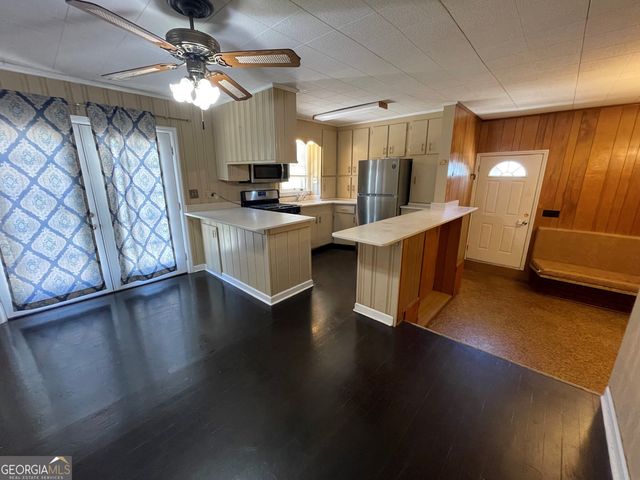 51 Lyons Drive NW, Rome, GA 30165