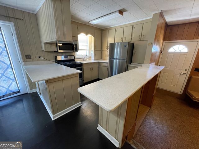 51 Lyons Drive NW, Rome, GA 30165