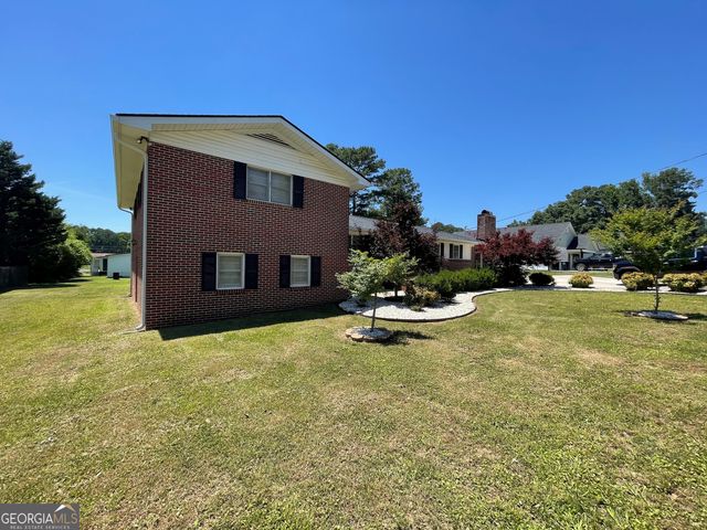 51 Lyons Drive NW, Rome, GA 30165