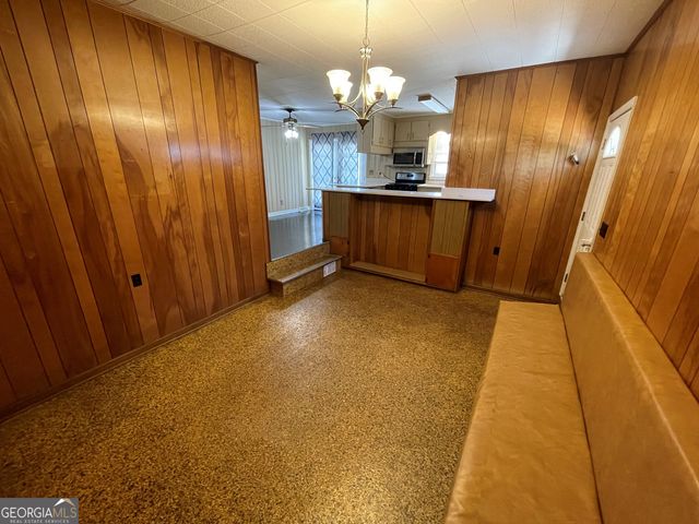 51 Lyons Drive NW, Rome, GA 30165