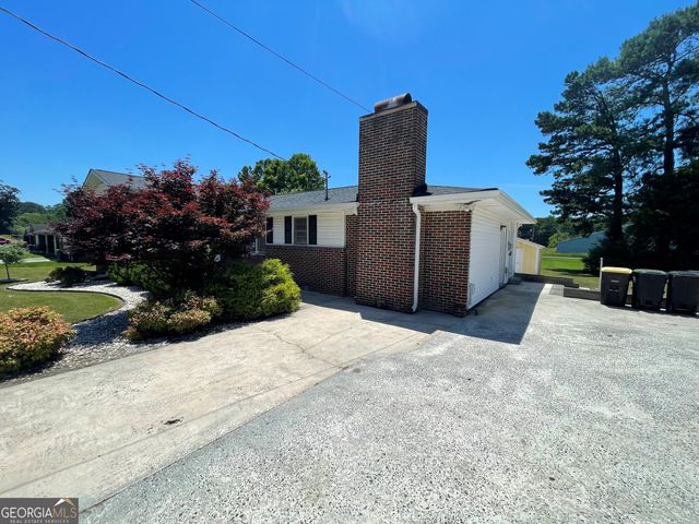 51 Lyons Drive NW, Rome, GA 30165