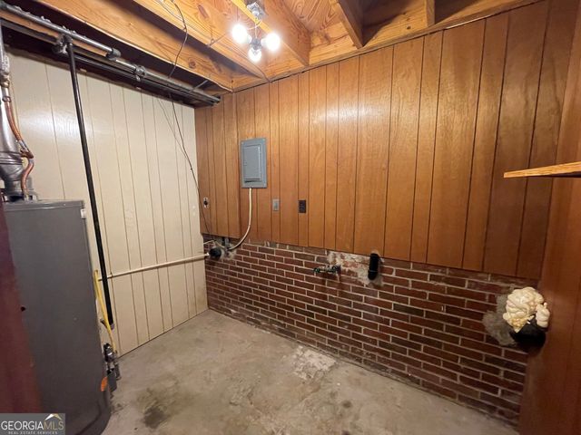 51 Lyons Drive NW, Rome, GA 30165