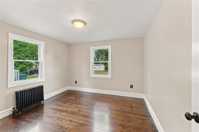 386 Norwood Avenue, Warwick, RI 02888