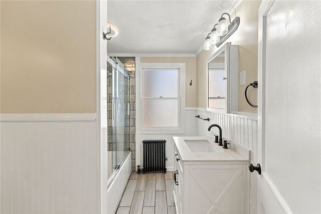386 Norwood Avenue, Warwick, RI 02888