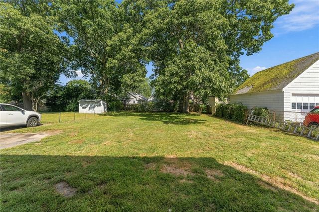 386 Norwood Avenue, Warwick, RI 02888