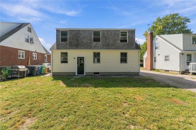 386 Norwood Avenue, Warwick, RI 02888