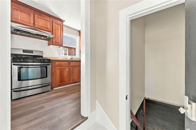 386 Norwood Avenue, Warwick, RI 02888