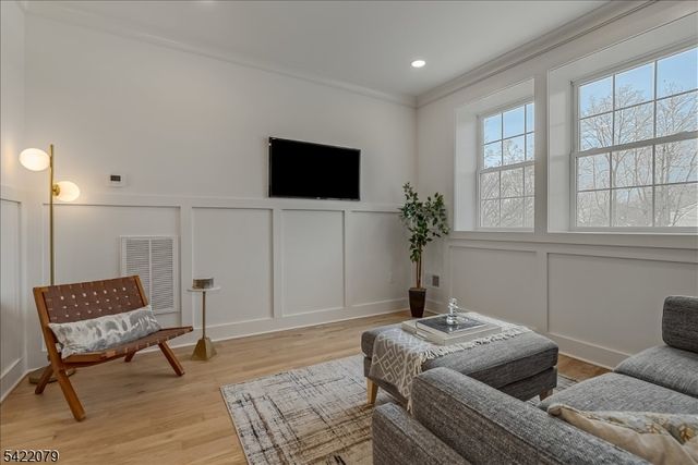 55 Forest Ave, Caldwell Boro Twp., NJ 07006