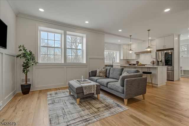 55 Forest Ave, Caldwell Boro Twp., NJ 07006