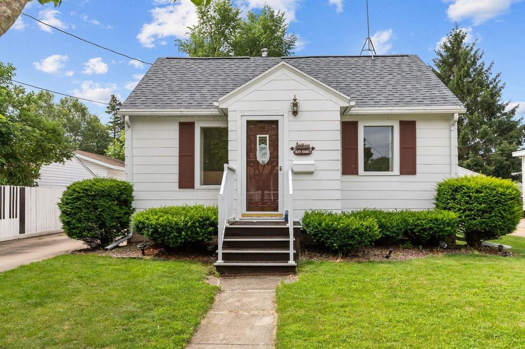 909 W HAWES AVENUE, Appleton, WI 54914