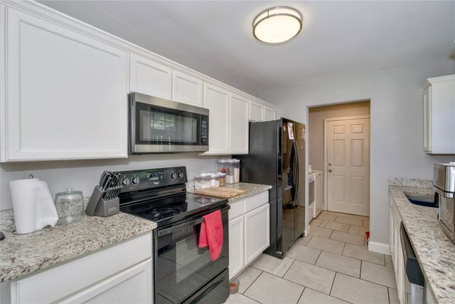 2001 Newcastle Circle, Plano, TX 75075