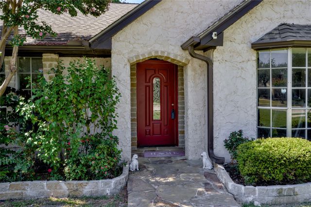 2001 Newcastle Circle, Plano, TX 75075