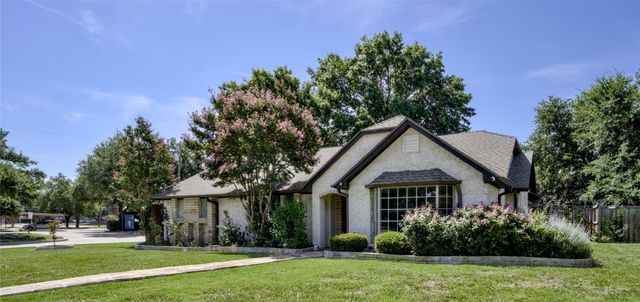 2001 Newcastle Circle, Plano, TX 75075