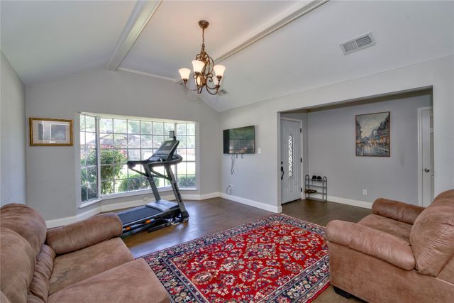 2001 Newcastle Circle, Plano, TX 75075