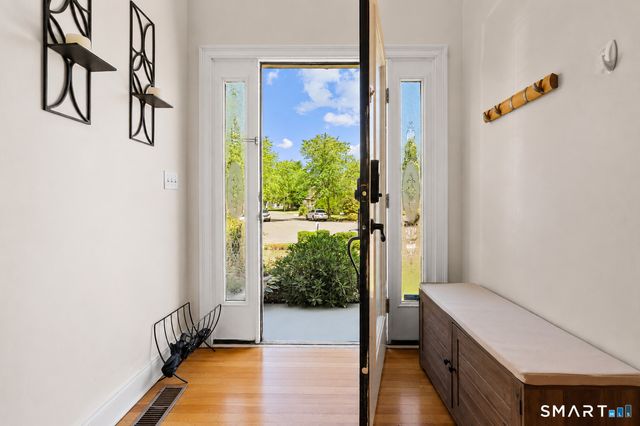 200 Captains Walk, Stratford, CT 06615