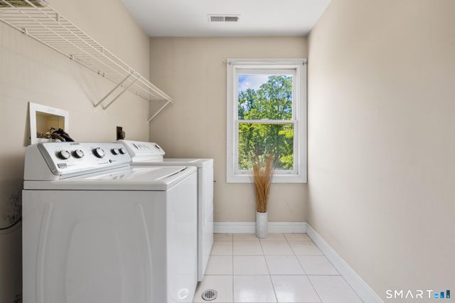 200 Captains Walk, Stratford, CT 06615