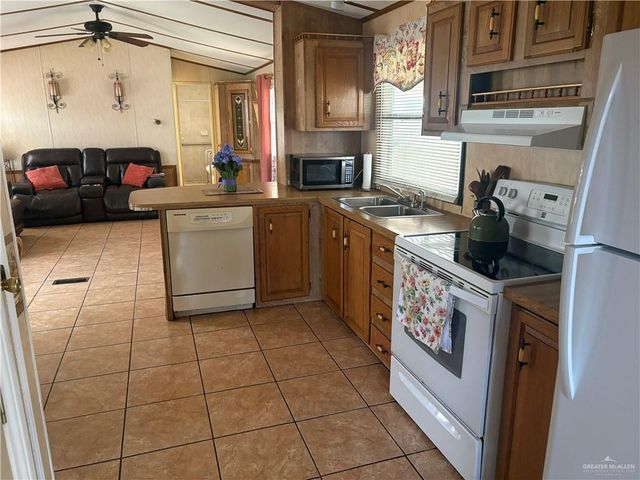 512 Citrus Circle, San Juan, TX 78589