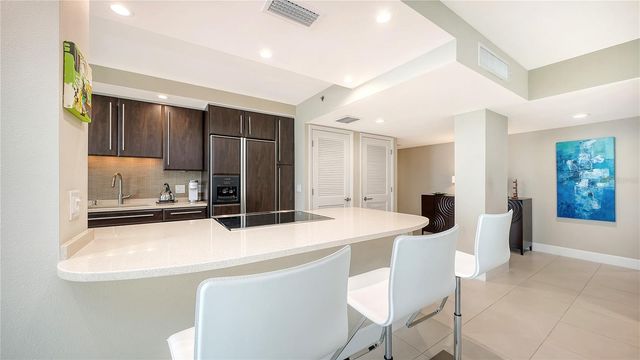 2425 GULF OF MEXICO DRIVE 3A, Longboat Key, FL 34228