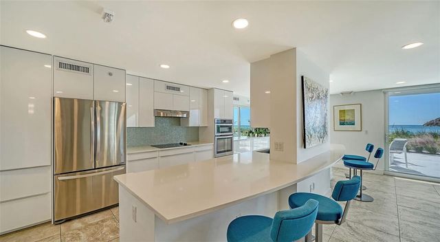2425 GULF OF MEXICO DRIVE 3A, Longboat Key, FL 34228
