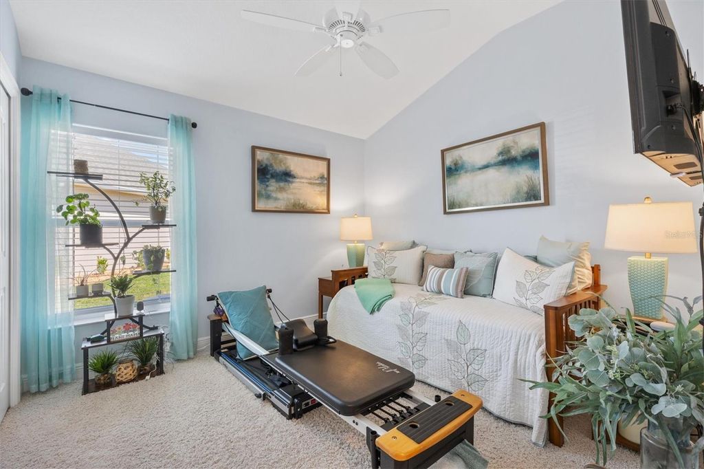 Image 24 of property listing at 562 BRADFORD LOOP, The Villages, FL 32163