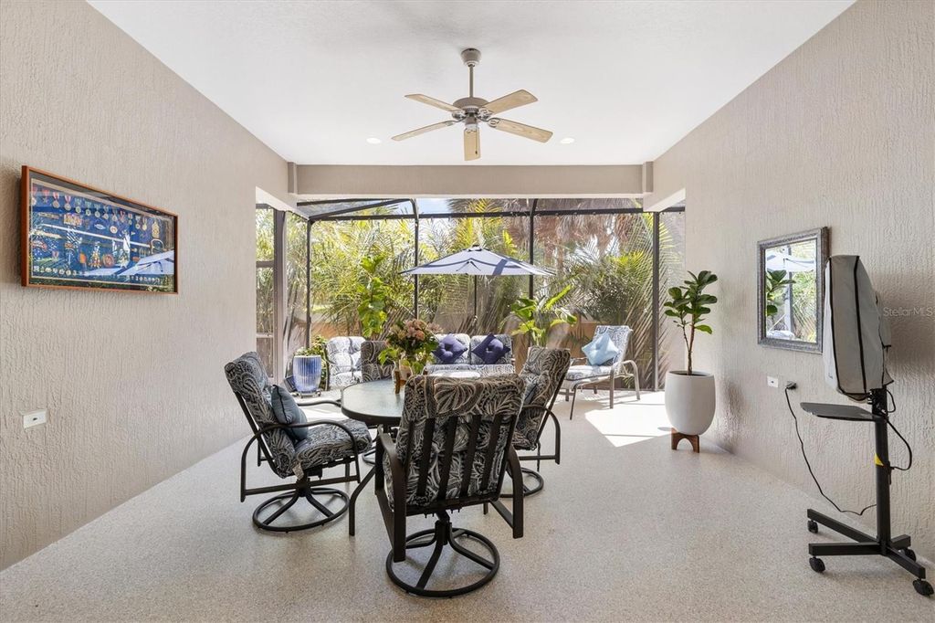 Image 27 of property listing at 562 BRADFORD LOOP, The Villages, FL 32163