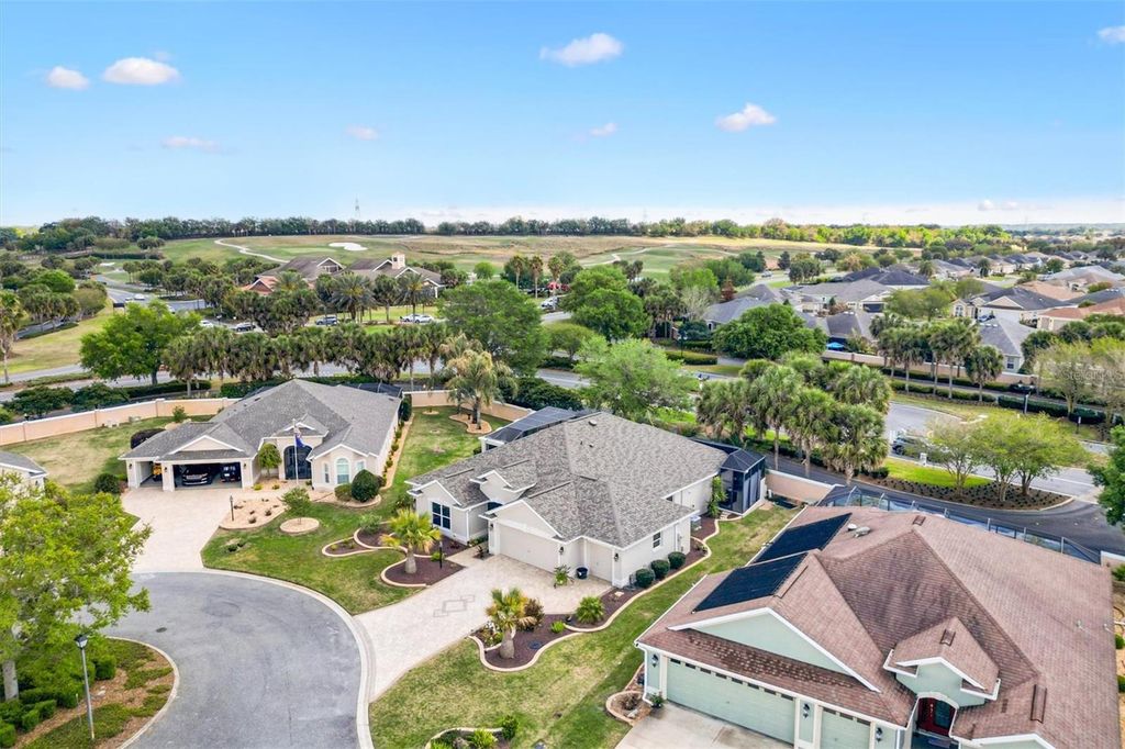 Image 36 of property listing at 562 BRADFORD LOOP, The Villages, FL 32163