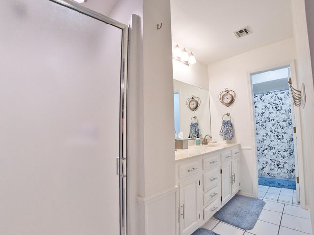 10801 S 590 Road, Miami, OK 74354