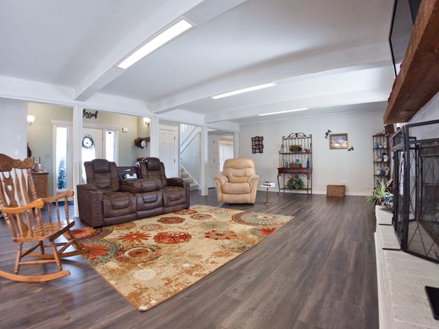 10801 S 590 Road, Miami, OK 74354