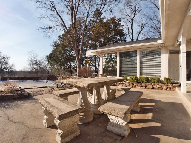 10801 S 590 Road, Miami, OK 74354