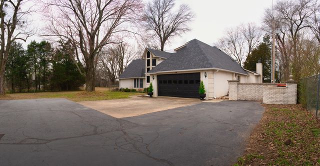 10801 S 590 Road, Miami, OK 74354