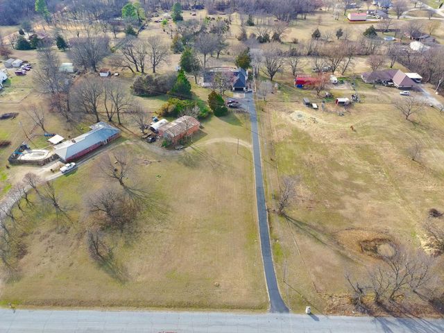 10801 S 590 Road, Miami, OK 74354