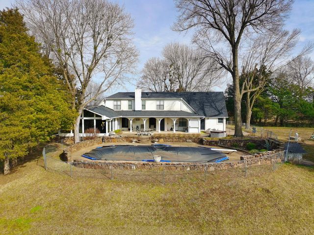 10801 S 590 Road, Miami, OK 74354