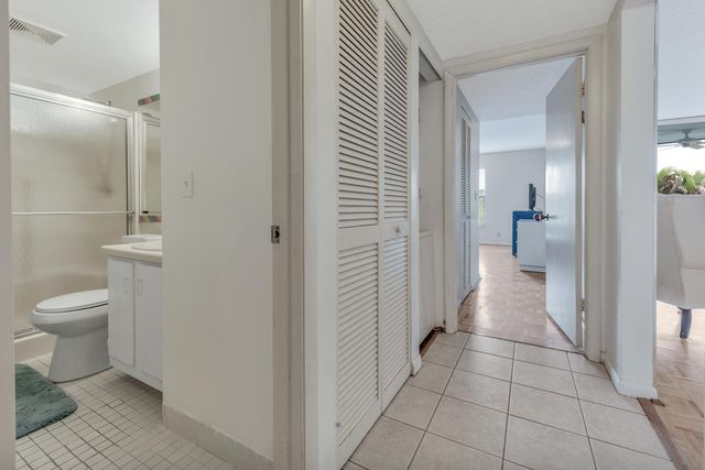 890 N Federal Highway 302, Lantana, FL 33462