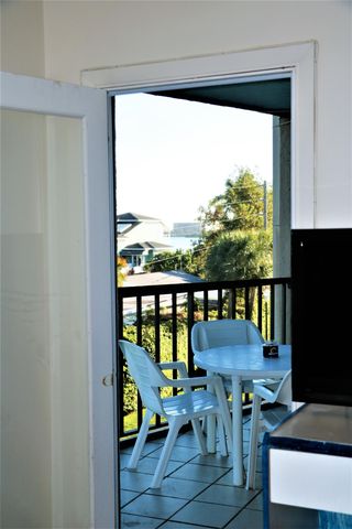 890 N Federal Highway 302, Lantana, FL 33462