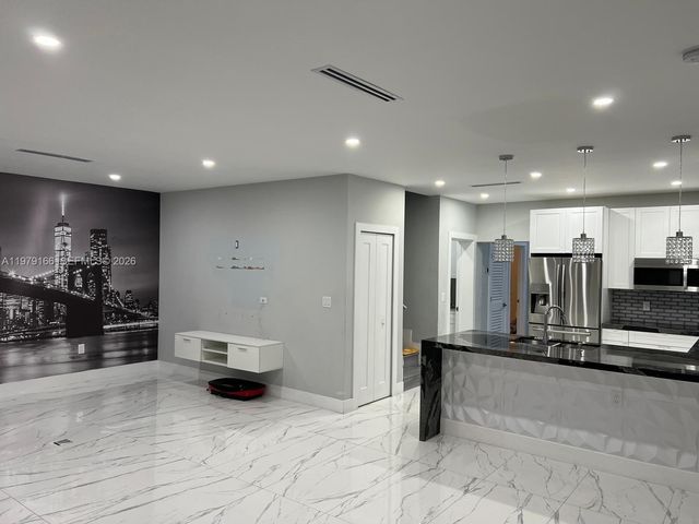 1720 NW 110th Ter, Miami, FL 33167