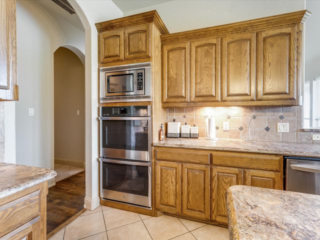 2309 Parks Court, Haslet, TX 76052