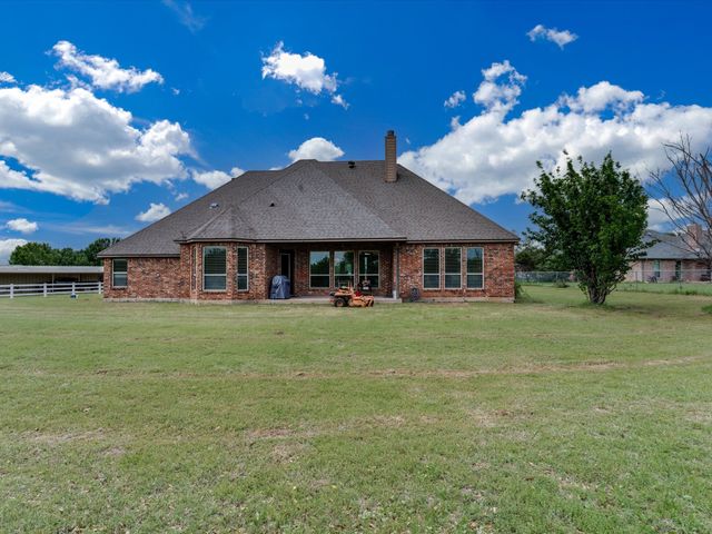 2309 Parks Court, Haslet, TX 76052