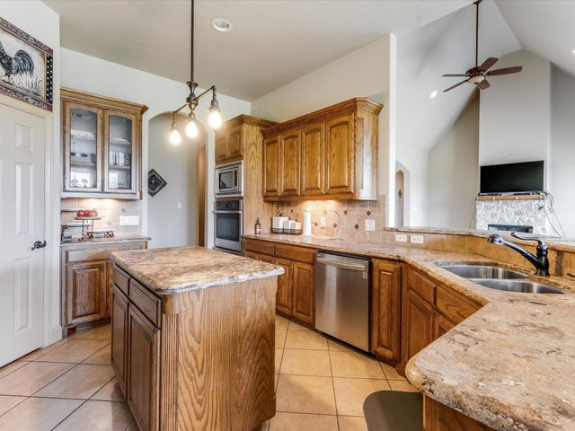 2309 Parks Court, Haslet, TX 76052