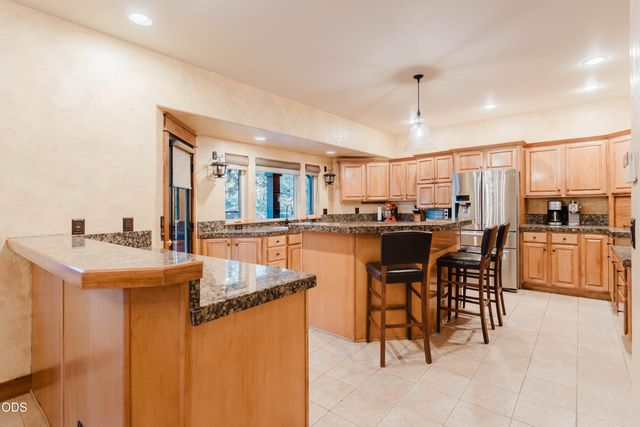 60080 River Bluff Trail, Bend, OR 97702