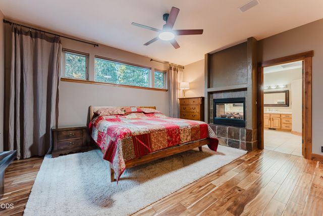 60080 River Bluff Trail, Bend, OR 97702