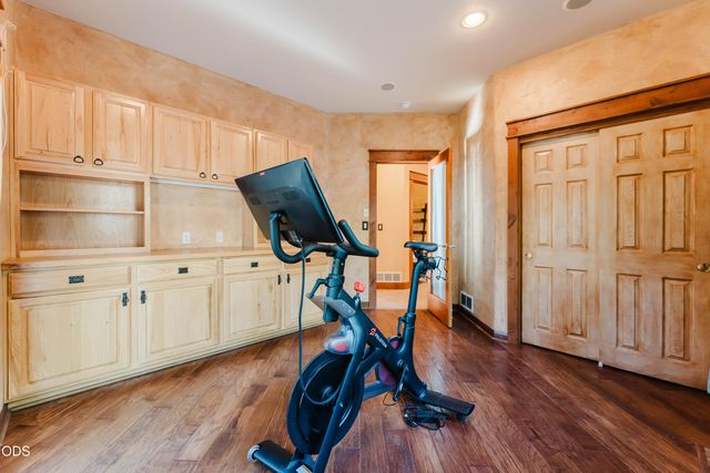 60080 River Bluff Trail, Bend, OR 97702